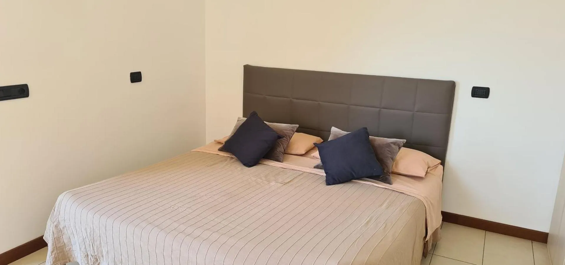 Villa Gli Ulivi Chalten Apartment Perledo